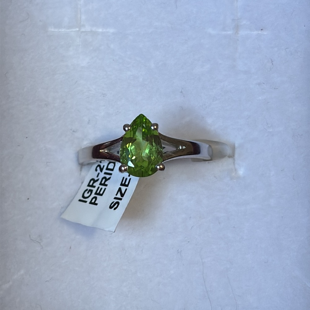 NWT Genuine Peridot 925 Sterling Silver Ring - Picture 8 of 8